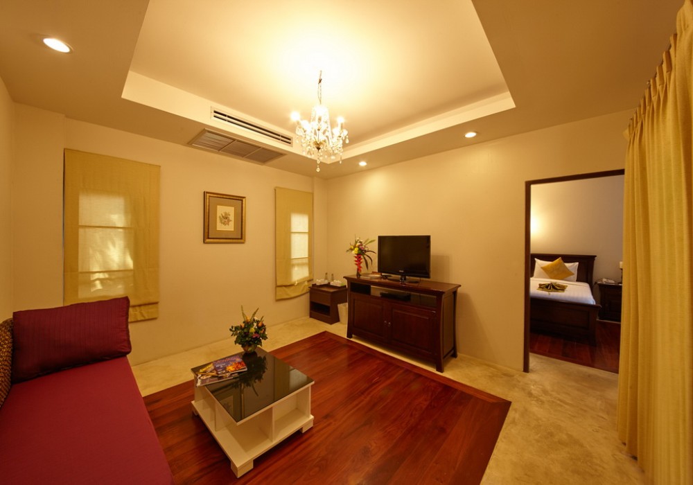 Mini Suite - Image 2