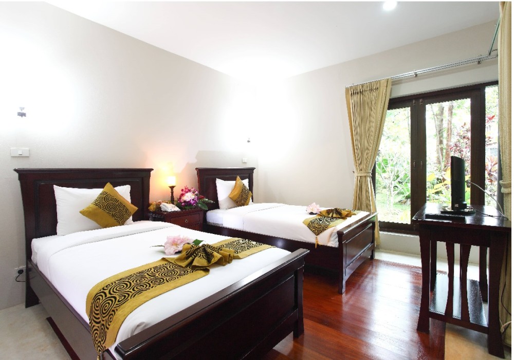 Mini Suite - Image 3